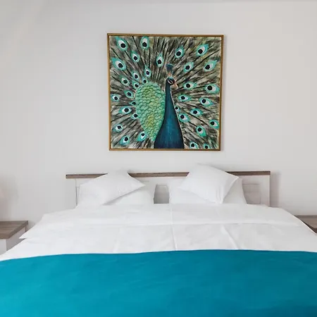 Helena Aparthotel *